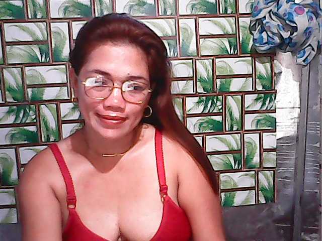 lovelykwen69 live cam on BongaCams