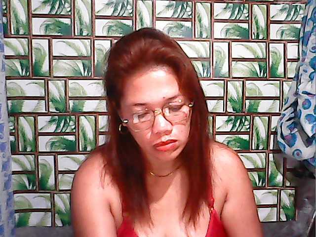 lovelykwen69 live cam on BongaCams