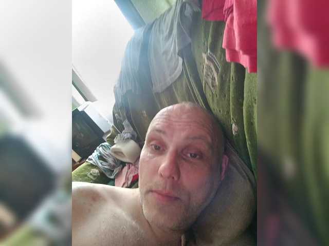 Driver-11 — live male cam