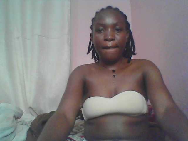 Malaika1 live cam preview