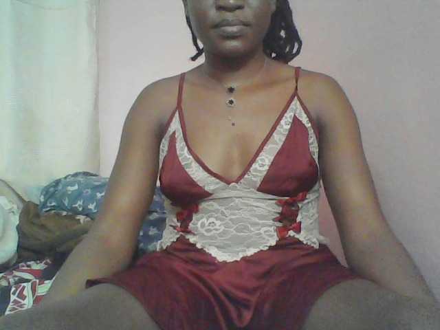 Malaika1 live cam on BongaCams