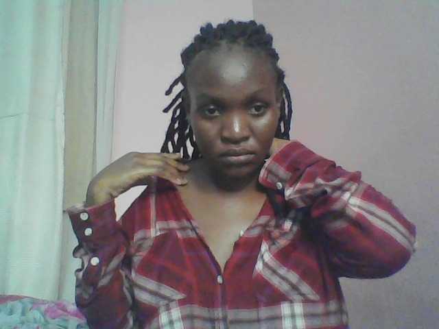 Malaika1 live cam on BongaCams