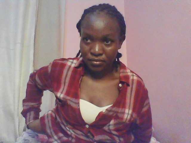 Malaika1 live cam on BongaCams