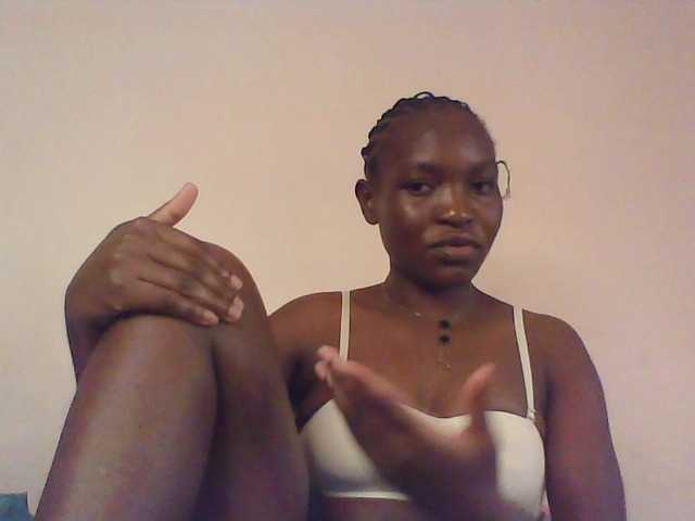 Malaika1 live cam on BongaCams