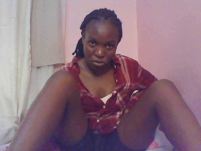 Malaika1 live cam on BongaCams