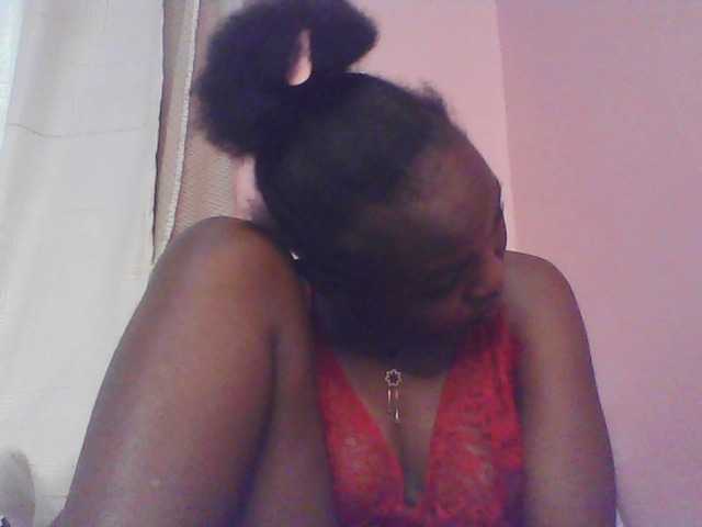 Malaika1 live cam on BongaCams