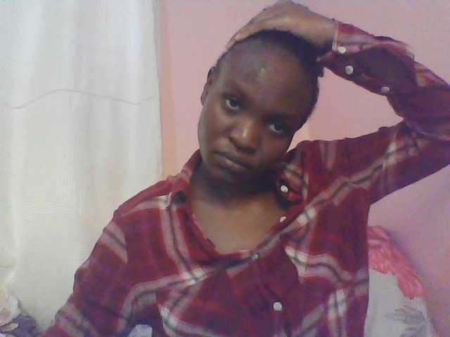 Malaika1 live cam on BongaCams