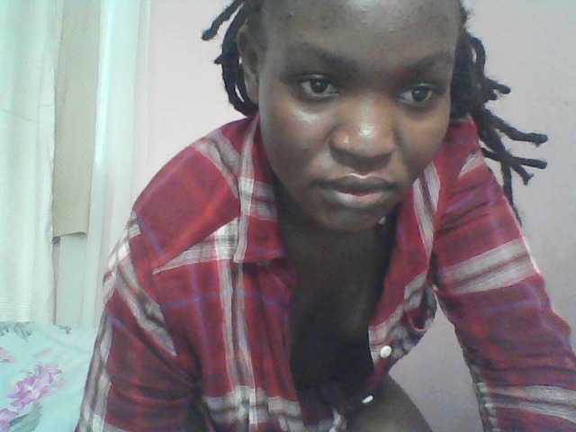 Malaika1 live cam on BongaCams