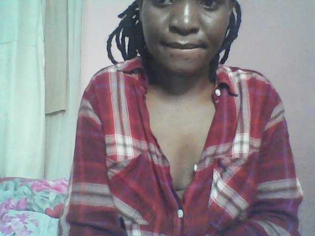 Malaika1 live cam on BongaCams