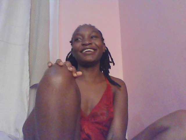 Malaika1 live cam on BongaCams