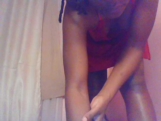 Malaika1 live cam on BongaCams