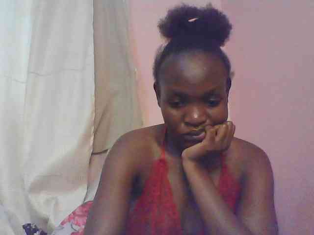 malaika1's live room