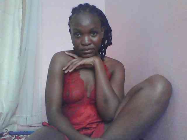 malaika1's live room
