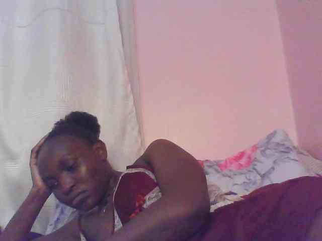 malaika1's live room
