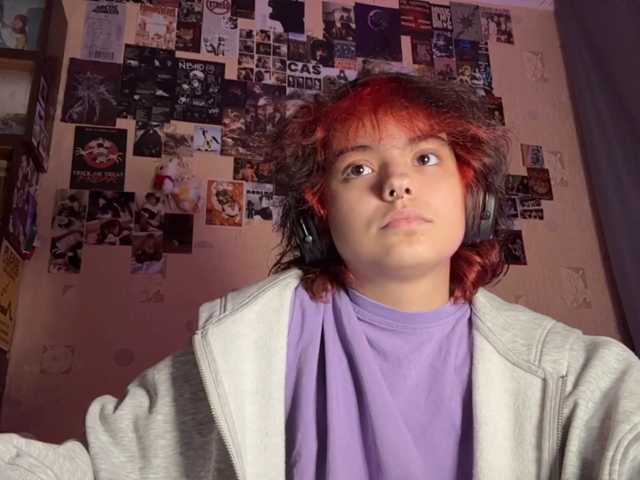 RavenLilleberg live cam on BongaCams