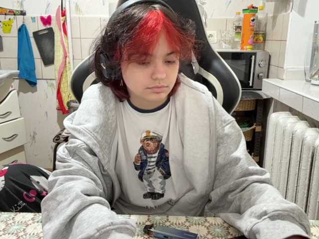 RavenLilleberg live cam on BongaCams