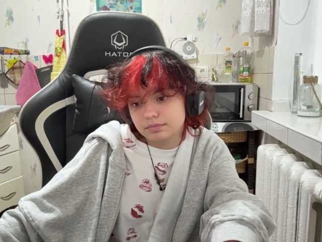 RavenLilleberg live cam on BongaCams