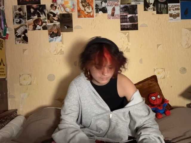 RavenLilleberg live cam on BongaCams