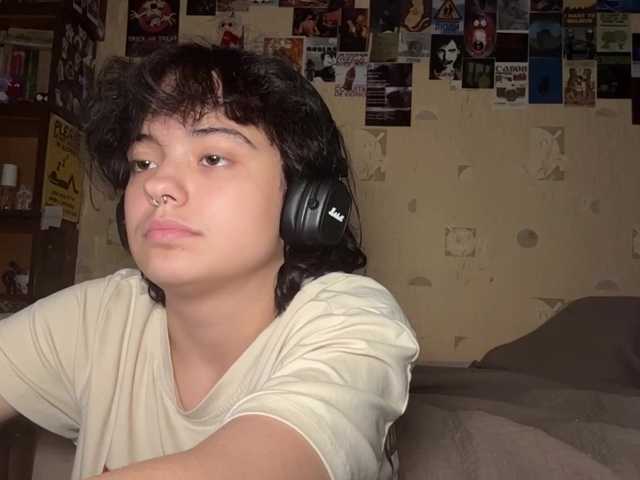 RavenLilleberg live cam on BongaCams