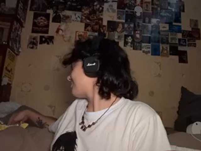 RavenLilleberg live cam on BongaCams