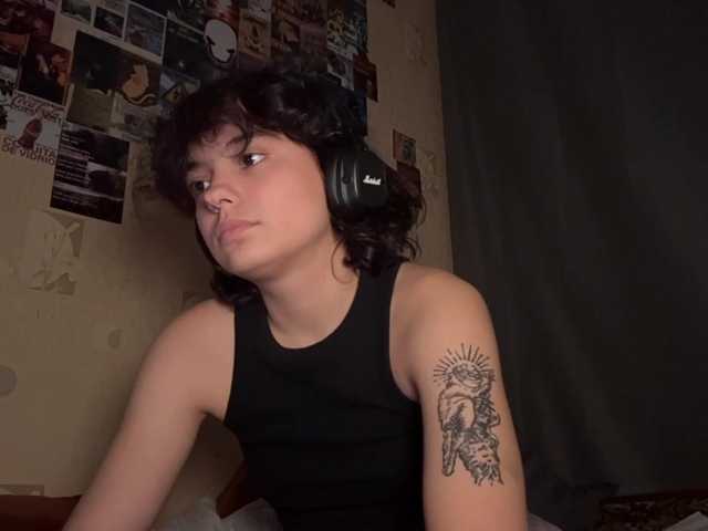 RavenLilleberg live cam on BongaCams