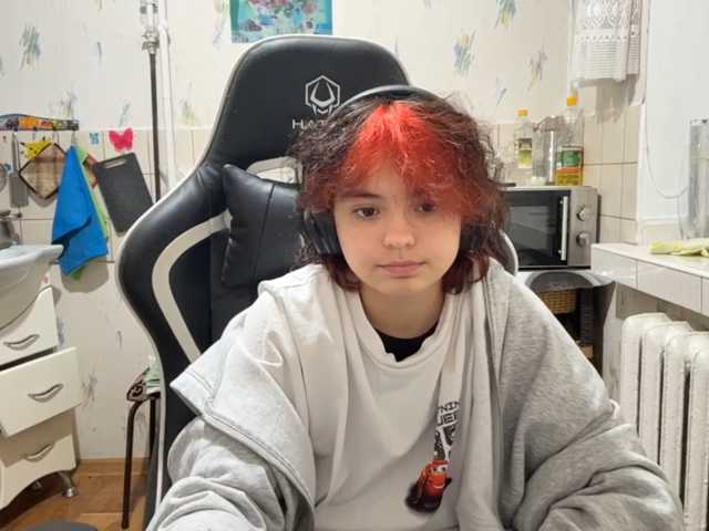 RavenLilleberg live cam on BongaCams