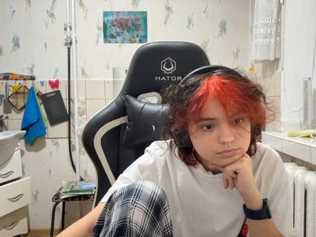 RavenLilleberg live cam on BongaCams