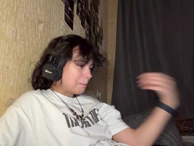 RavenLilleberg live cam on BongaCams