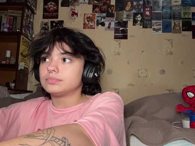 RavenLilleberg live cam on BongaCams