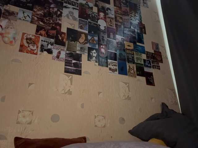 RavenLilleberg live cam on BongaCams