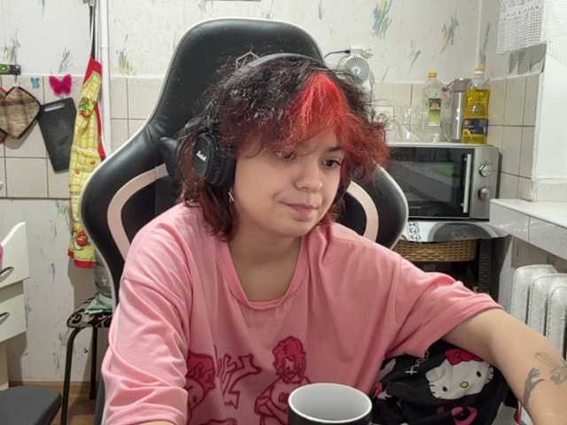 RavenLilleberg live cam on BongaCams