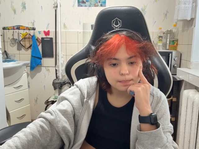 RavenLilleberg live cam on BongaCams
