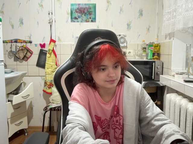 RavenLilleberg live cam on BongaCams