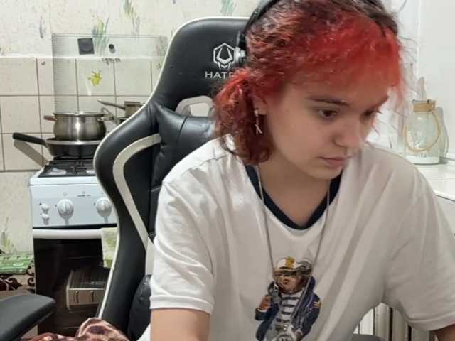 RavenLilleberg live cam on BongaCams