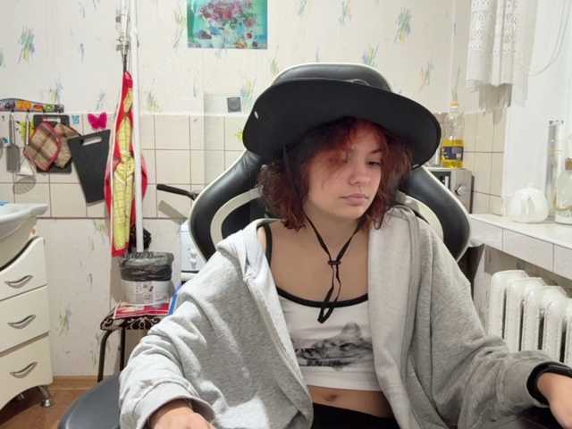 RavenLilleberg live cam on BongaCams