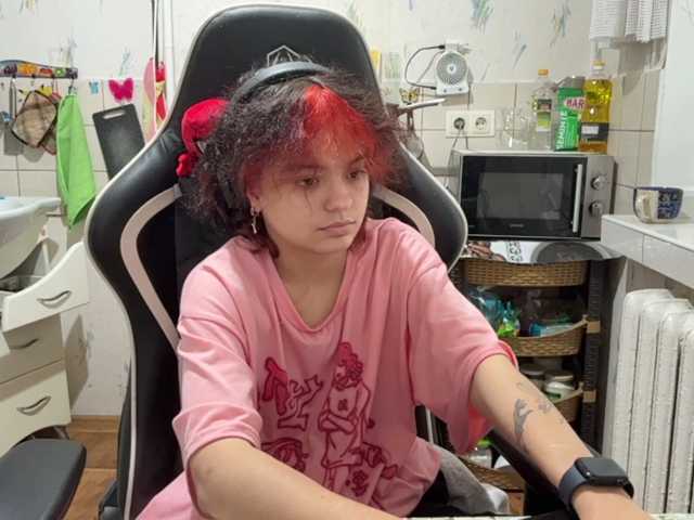 RavenLilleberg live cam on BongaCams