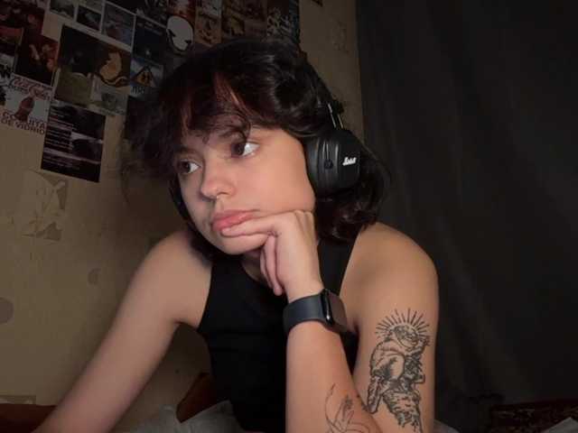 RavenLilleberg live cam on BongaCams