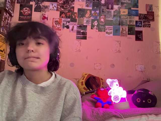 RavenLilleberg live cam on BongaCams