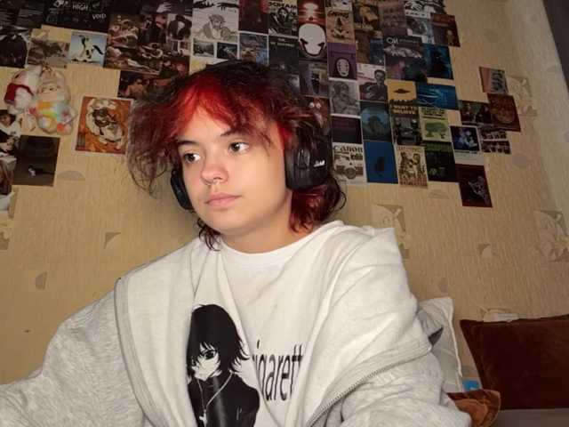 RavenLilleberg live cam on BongaCams