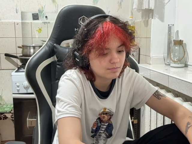 RavenLilleberg live cam on BongaCams