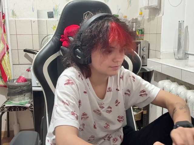 RavenLilleberg live cam on BongaCams
