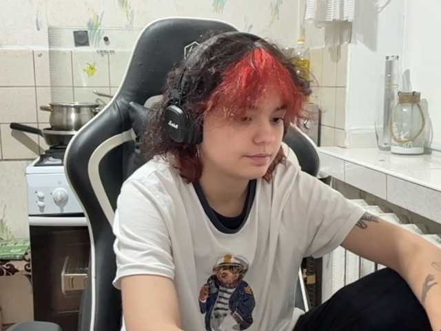 RavenLilleberg live cam on BongaCams