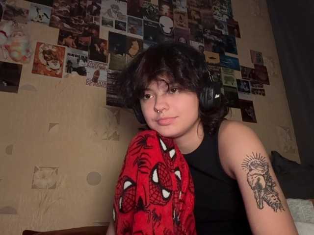 RavenLilleberg live cam on BongaCams