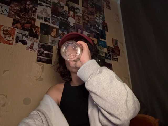 RavenLilleberg live cam on BongaCams