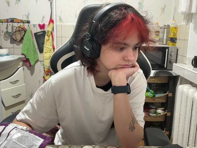 RavenLilleberg live cam on BongaCams