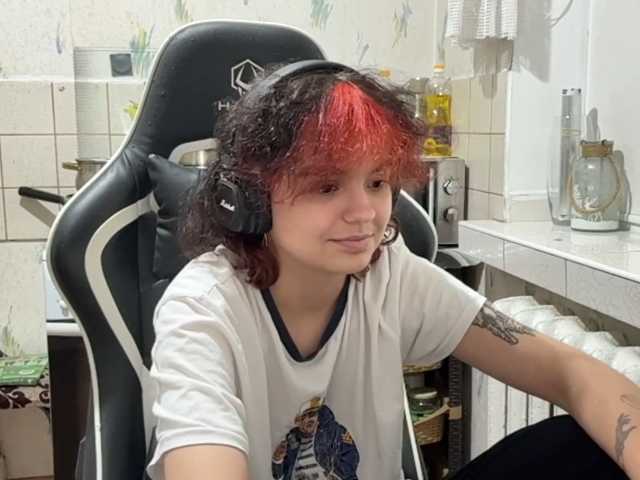 RavenLilleberg live cam on BongaCams