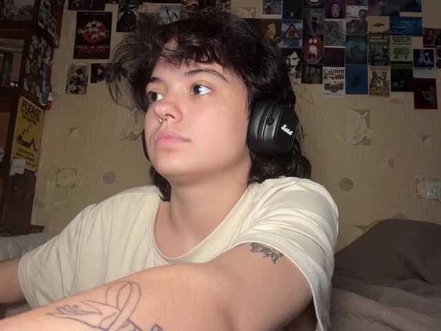 RavenLilleberg live cam on BongaCams
