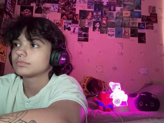 RavenLilleberg live cam on BongaCams
