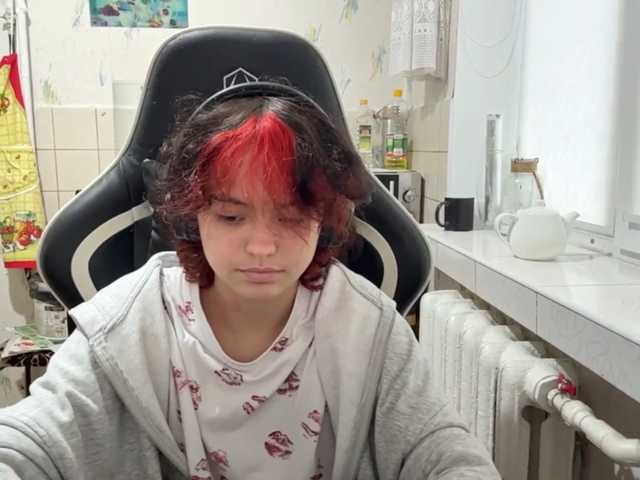 RavenLilleberg live cam on BongaCams