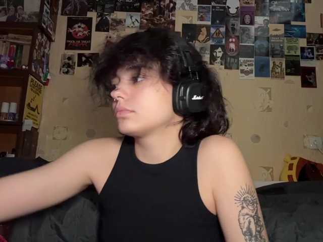 RavenLilleberg live cam on BongaCams